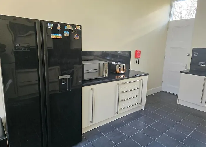 Delightful 4 Bedroom Family In Newington - Craigmillar Park 招待所