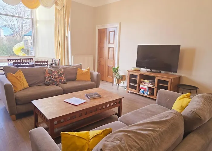 招待所 Delightful 4 Bedroom Family In Newington - Craigmillar Park 3*
