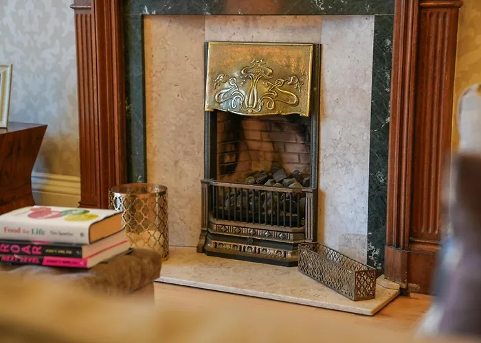 Merchiston 1 In Shared With Parking - *