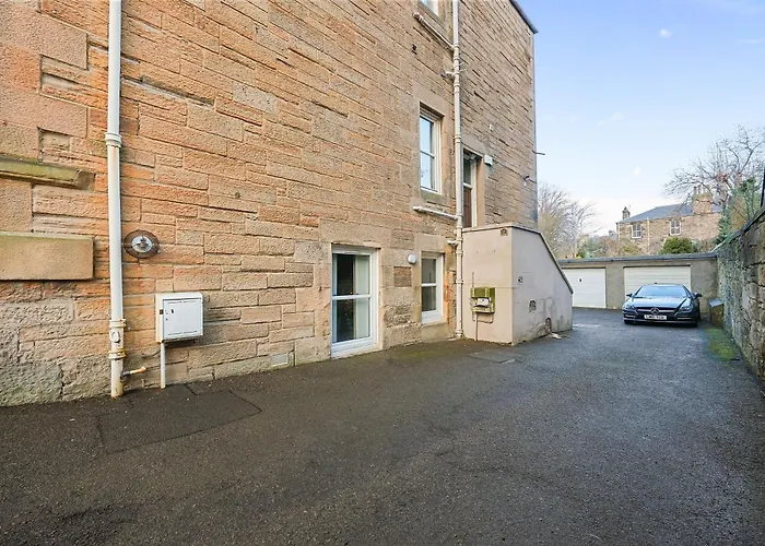 Δωμάτια σε οικογενειακή κατοικία Merchiston 1 In Shared With Parking - *