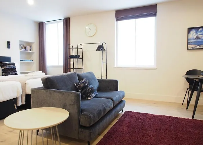 Stylish, Modern On Easter Road - Flat 2, Elgin House