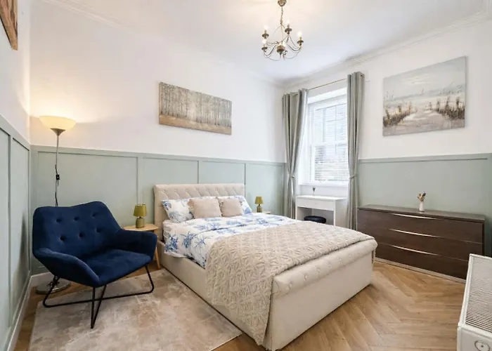 The Barony Fox Edinburgh