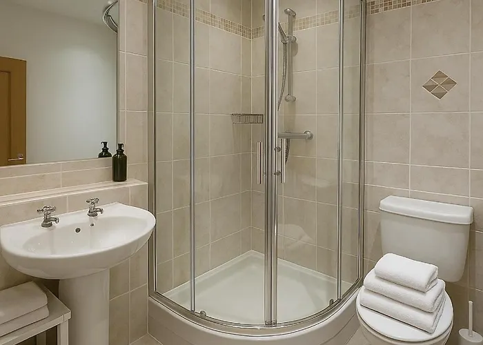 Lägenhet Spacious 2br, 2 Bath - Ideal For Families & Groups - Centre Gem *