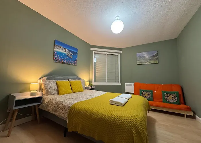 Immaculate Central Flat Near Edinburgh Castle With Free Private Parking Apartment