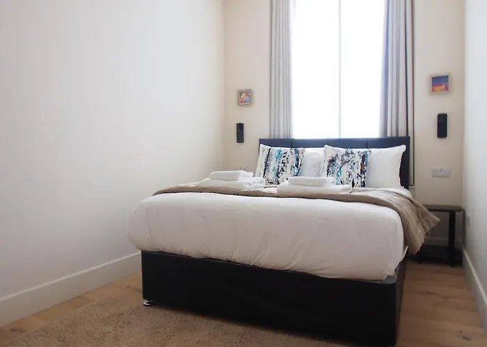 Spacious Luxe 2-bed Near The Centre - Flat 6, Elgin House * אדינבורו