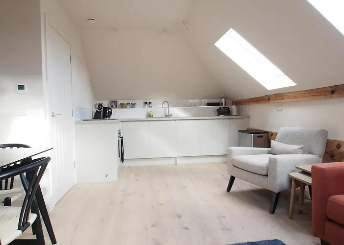 Stylish Mezzanine Loft In - Flat 5, Elgin House 에든버러