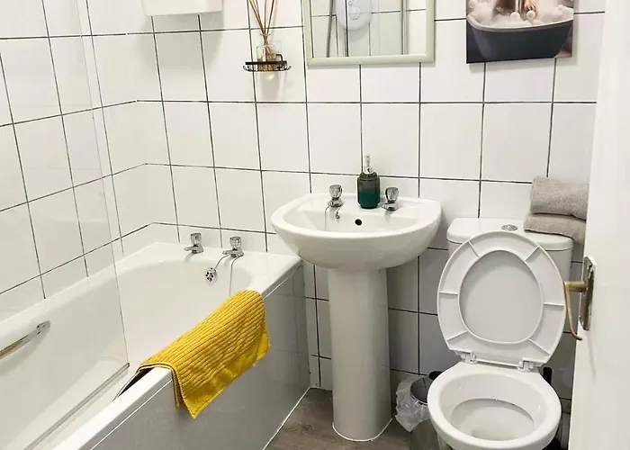 Apartment Immaculate Central Flat Near Edinburgh Castle With Free Private Parking *