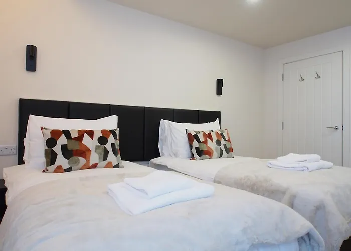 Apartment Stylish Mezzanine Loft In - Flat 5, Elgin House Edinburgh