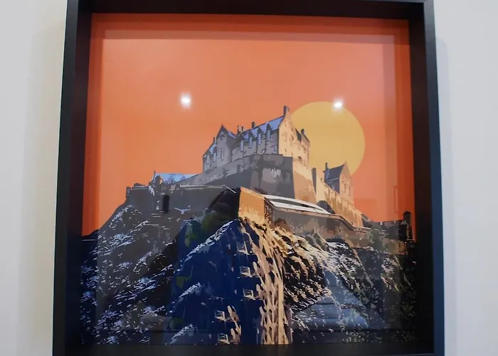 Spacious And Modern 2-bed On Easter Road - Flat 3, Elgin House דירה *