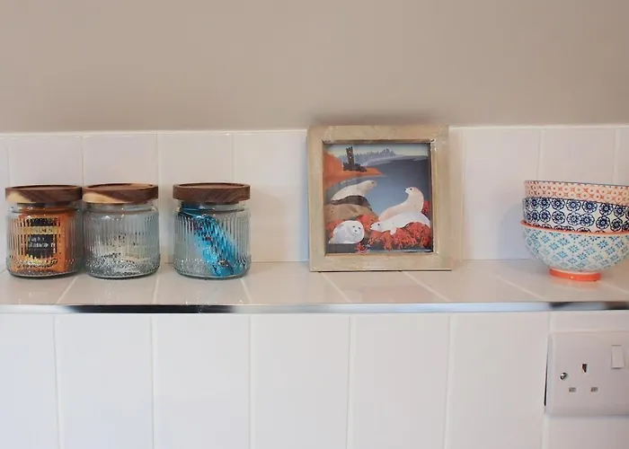 Bright & Airy Mezzanine Loft In - Flat 4, Elgin House דירה אדינבורו