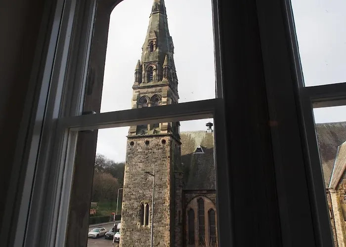 Bright & Airy Mezzanine Loft In - Flat 4, Elgin House * אדינבורו