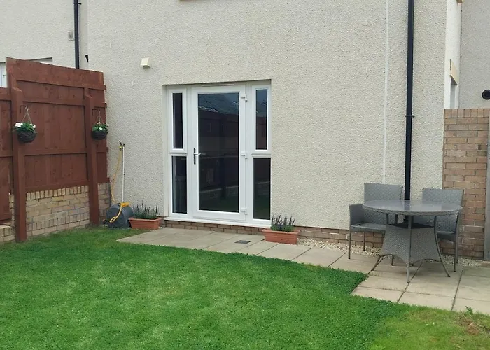 Entire 3 Bedroom House In Suburban Area Edinburgh