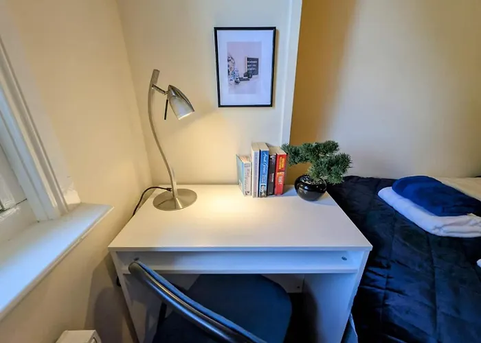 Feriehus Charming Center With Free Parking Edinburgh