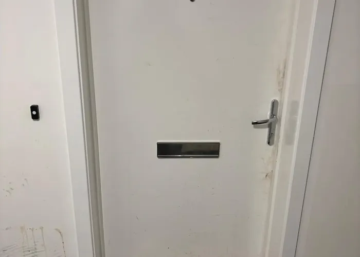 In Shared Flat * Edinburgh