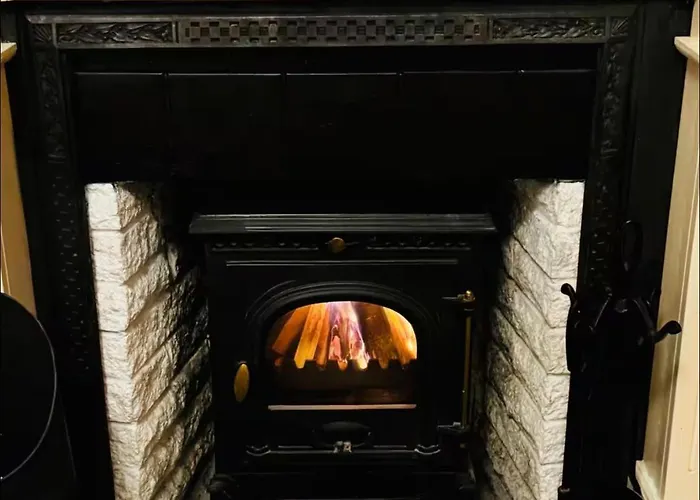 Charming With Private Bathroom In Centre Edinburgh