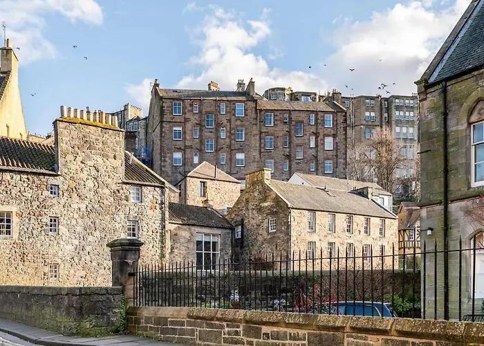Edinburgh, Deanvillage Cosy Hideaway * Edinburgh