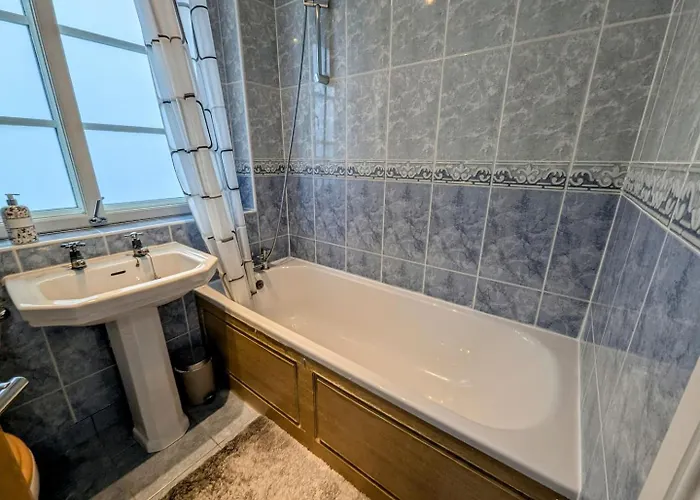 Center Gem-4bd House! Сasa de vacaciones Edimburgo