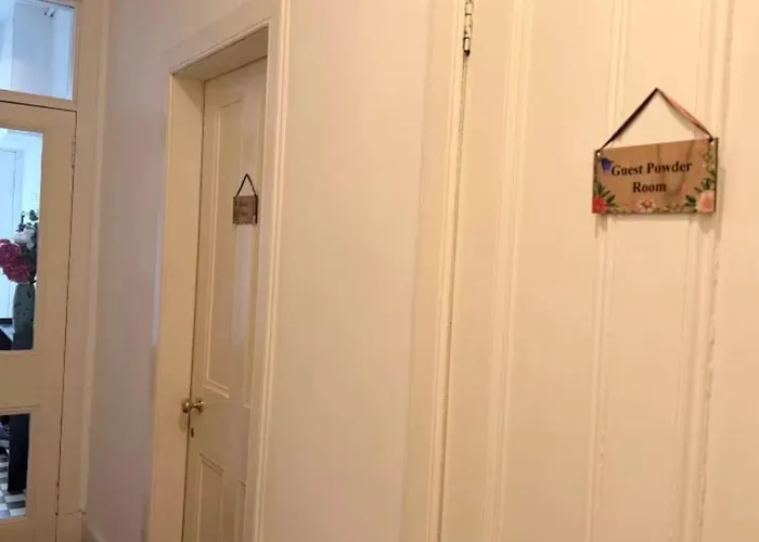 Homestay szállás Charming With Private Bathroom In Centre Edinburgh