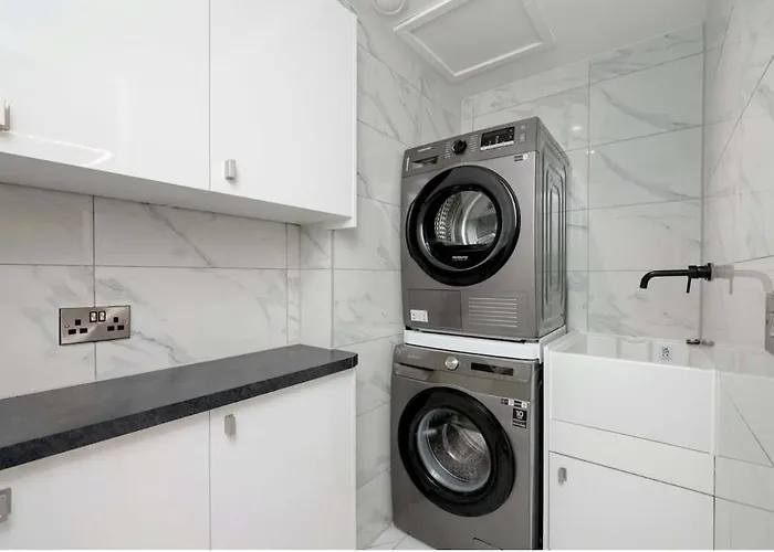 Luxury Waterfront Retreat For Groups Vakantiehuis Edinburgh