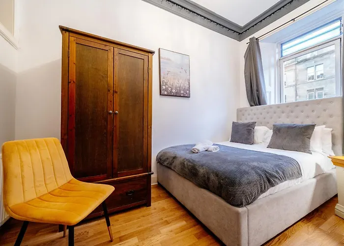 Monty's - 10 Guests 7 Beds Centre *