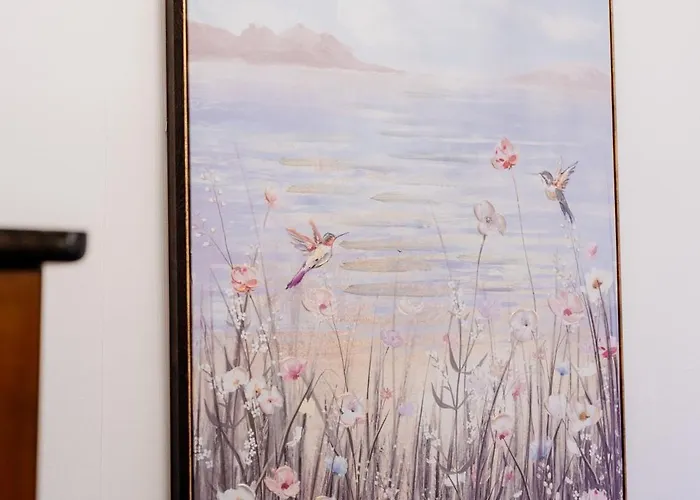 Monty's - 10 Guests 7 Beds Centre