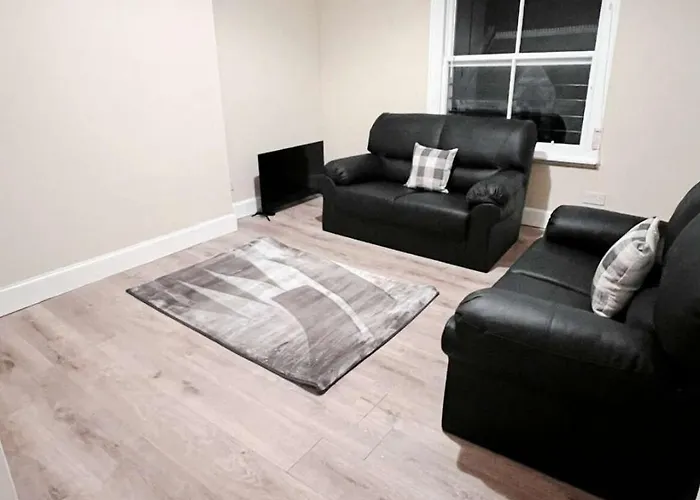 Edinburgh Shore Apartment דירה