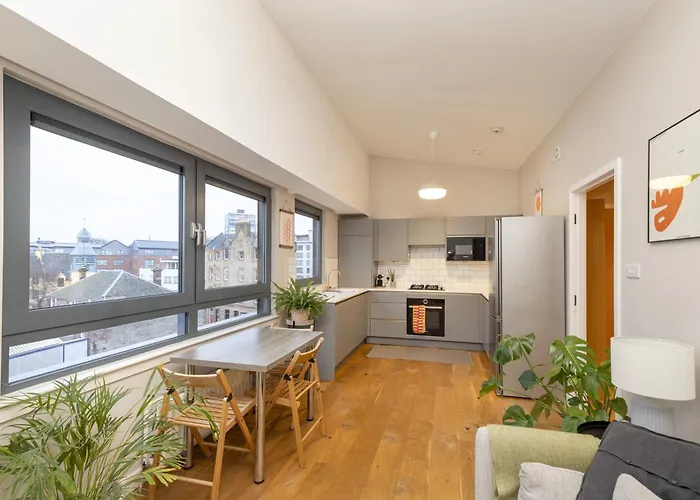 Stylish 2-bedroom In Leith