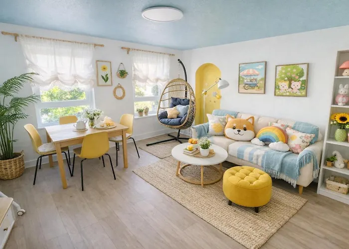 Holyrood Holidays Edinburgh