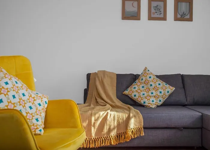 Stylish 1br Urban Stay, Centre