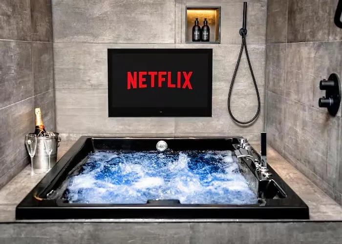 Daire Near Transport - Hot Tub - Fireplace - Sleeps 2 *