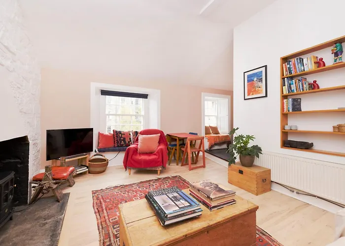 Chic 1-bedroom In New Town Apartment *