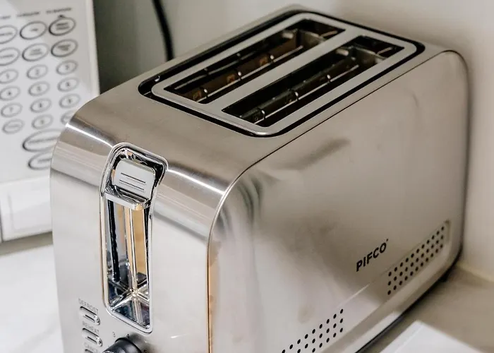 Milton's Place Sleeps 5, 10 Minutes Walk To Royal Mile Apartman *