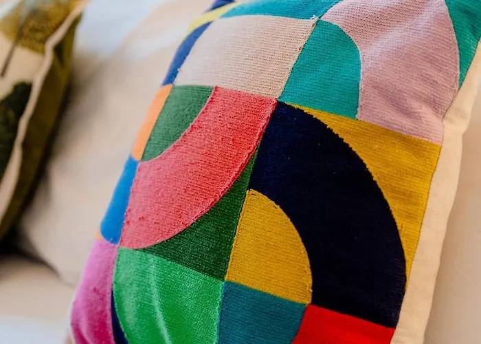 Apartment Bright Sleep 4 15 Minute Centre Free Parking Neaby