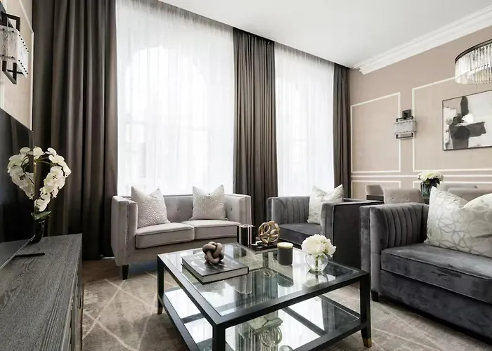 Family Small Group - Parking - Wifi - Sleeps 6 Apartment Edinburgh