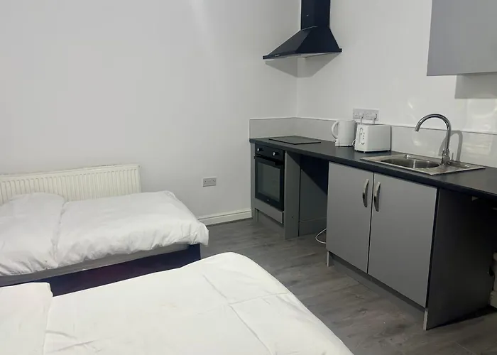 Cozy Dudley City Studio With 2 Single Beds * Dudley