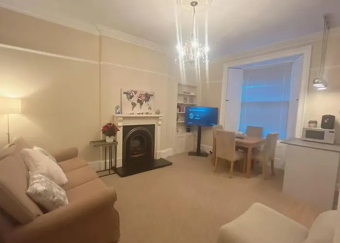 Apartment Adorable 2br