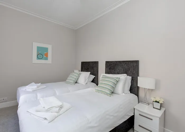 Apartment Grassmarket Modern Two Bedroom Edinburgh