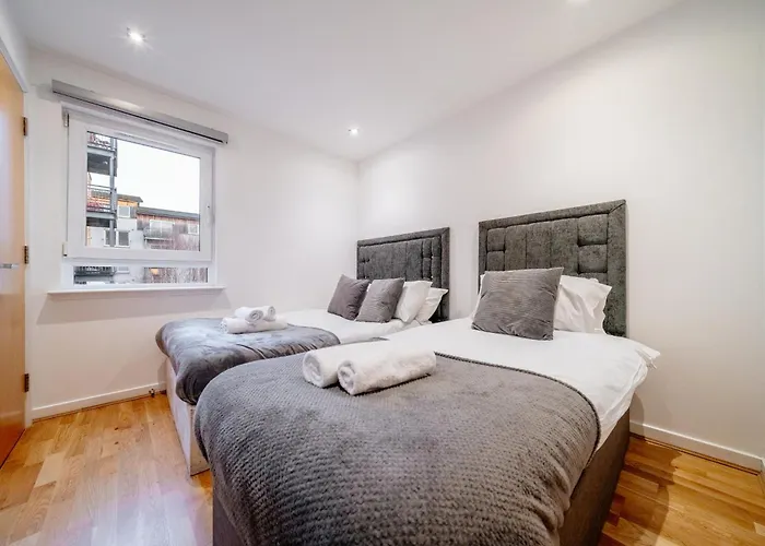 Albions Corner 6 Guests 5 Beds Free Parking *