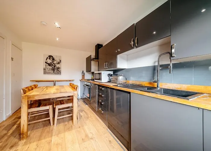 Bottom Of Royal Mile 7 Beds Sleeps 12 3 Bthrooms Apartament *