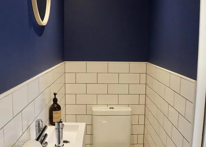 Fully Licensed In Peaceful Neighbourhood 公寓 *