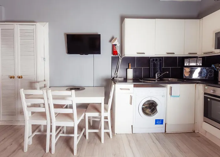 By The Meadows 9 Apartman Edinburgh