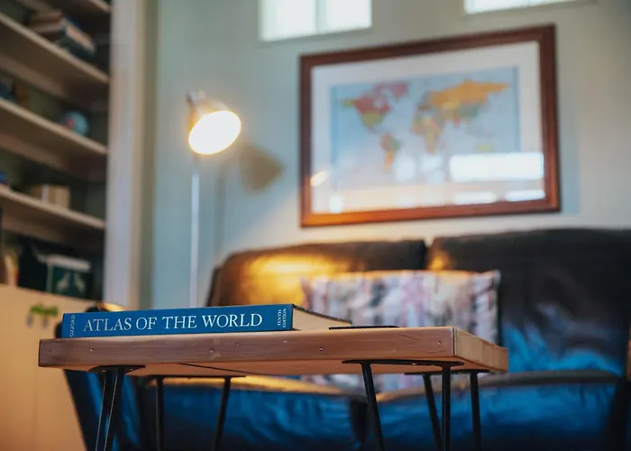 Apartment Snug 1 Bed In Edinburgh's Juniper *