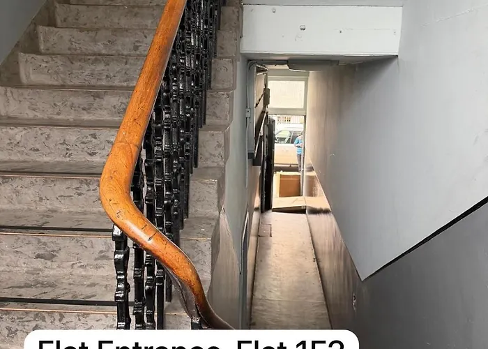 Apartment Luxurious Victorian 3 Bed Flat In The Heart Of