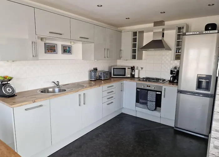 아파트 Spacious, Sunny Leith