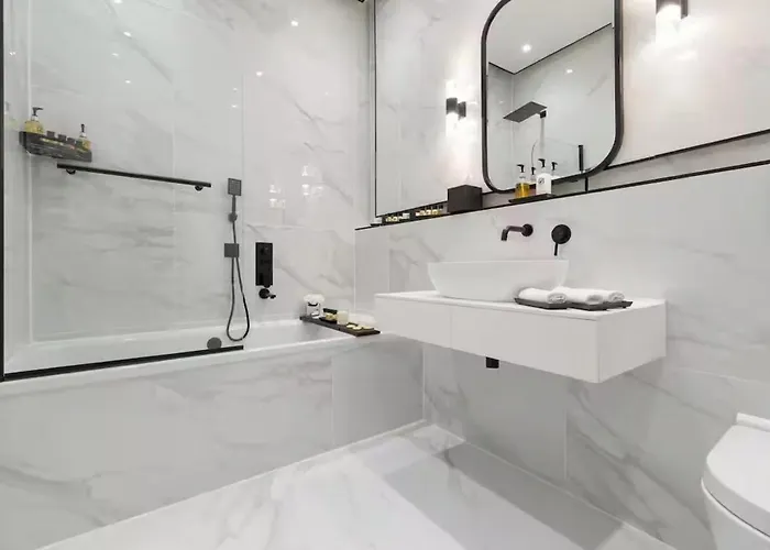 Family Small Group - Parking - Wifi - Sleeps 6 Apartament Edynburg