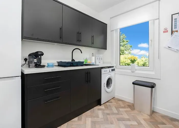 דירה Fraser Apartment- 2 Bedrooms Inverleith, אדינבורו