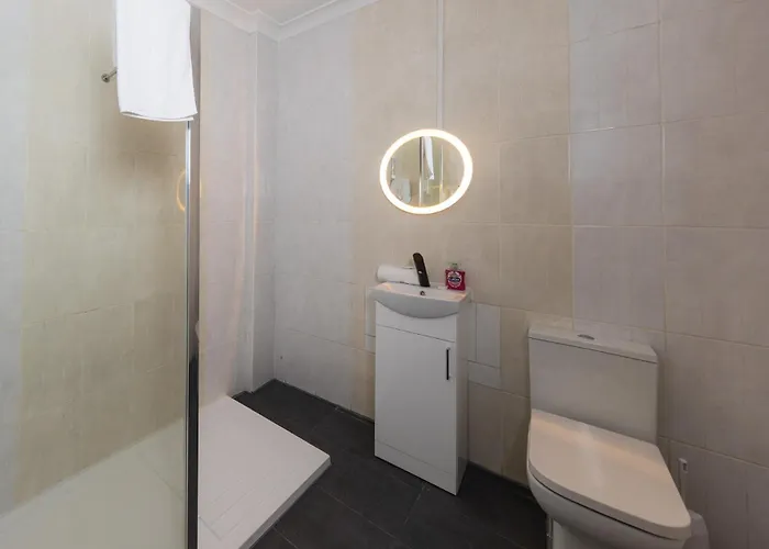 Lovely By Calton Hill Apartamento