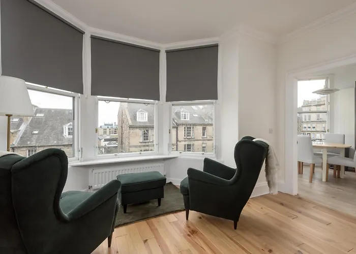 Elegant 2-bedroom In New Town Near Princes Street Apartament