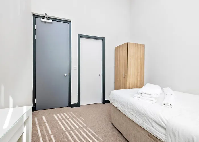 Joivy Meadows Park En-suite Apartmán Edinburgh