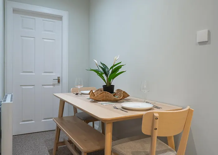 The Hideaway Leith Edinburg